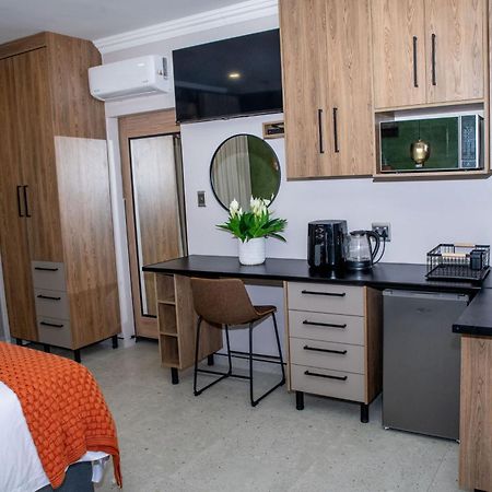 Iso'Bella Vita Guesthouse 帕拉博鲁瓦 外观 照片